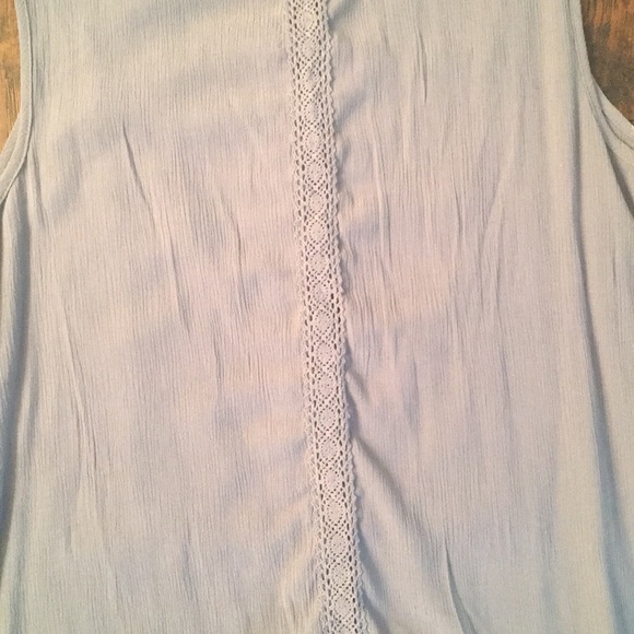 Knox Rose flowered top by Target - Picture 4 of 4